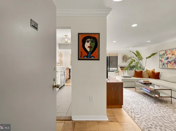 2501 Calvert St NW APT 308, Washington, DC 20008