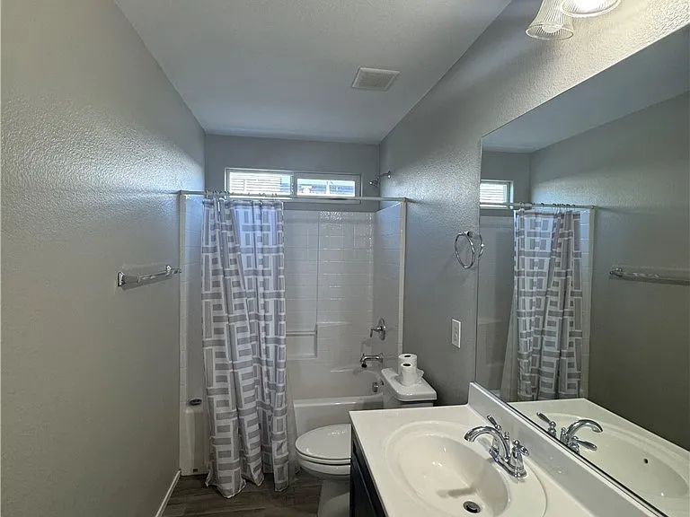 43 Heathrow Lake Ave — Photo 11