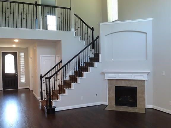 5th image of 198 Bloomhill Pl