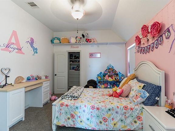 4th image of 3311 Gibbons Crest Ln