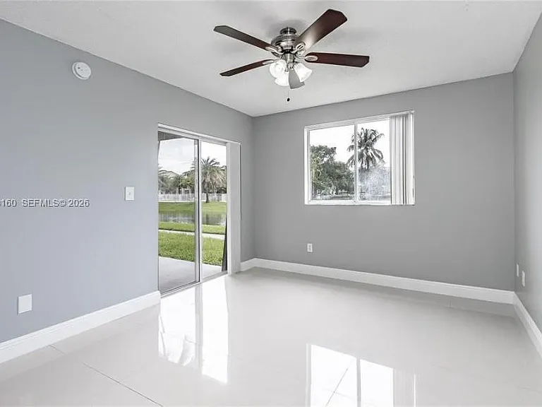 2600 S University Dr #124 — Photo 7
