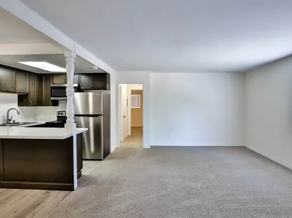 410 N Clark St APT D, Orange, CA 92868