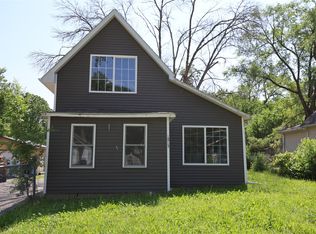 1915 22nd St, Des Moines, IA 50310