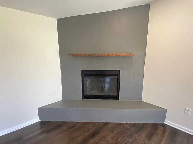 5917 Howard Rd — Photo 5