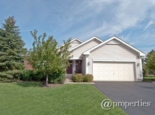 162 S Pleasant Rd, Lake Zurich, IL 60047