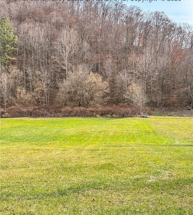 2nd image of Trace Fork Rd