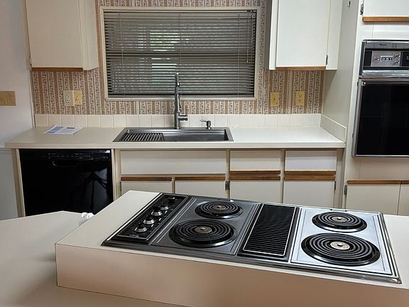 4th image of 9878 Tamarron Ct #50-O