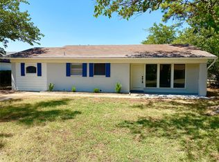 512 Sally Ln, Cleburne, TX 76033