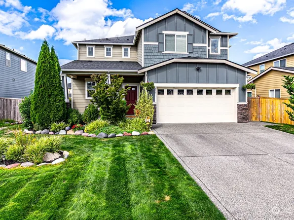 215 Gipple Street NE, Orting, WA 98360