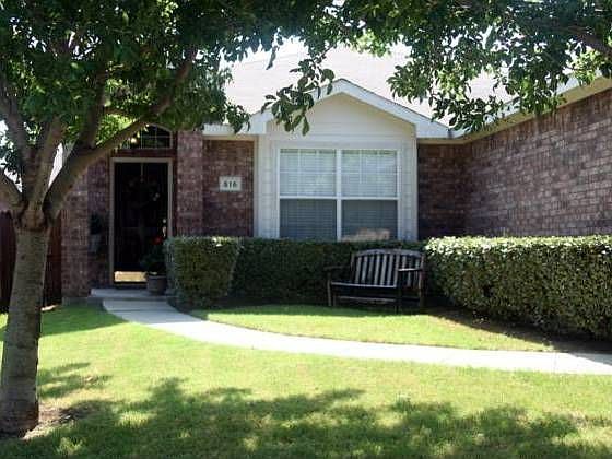 1st image of 516 Port Allen Dr