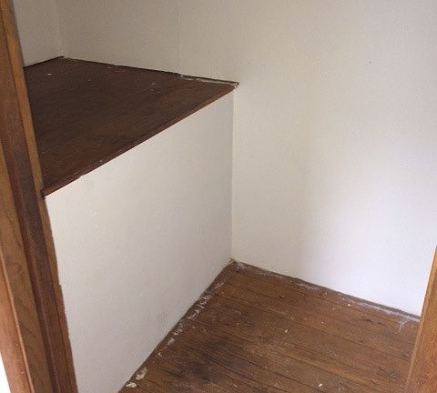 4th image of 1201 Plum St