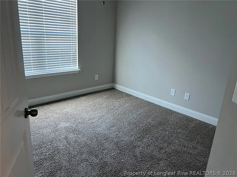 312 Derby Ln — Photo 12