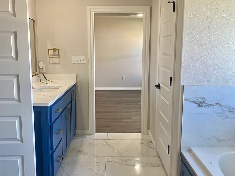 210 Meadowlark Ln — Photo 15
