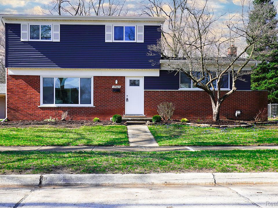 1st image of 19327 Hardy St