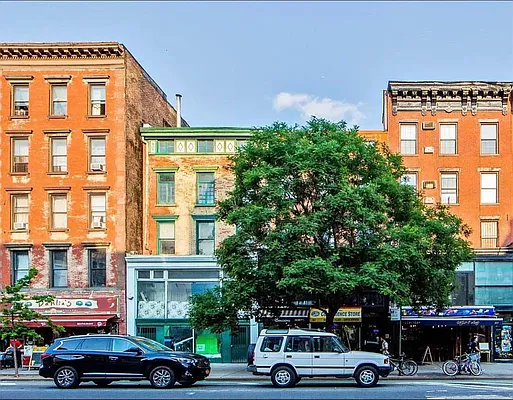 Rented by Jonis Realty | media 31