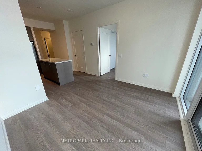 9000 Jane St #1506 — Photo 23