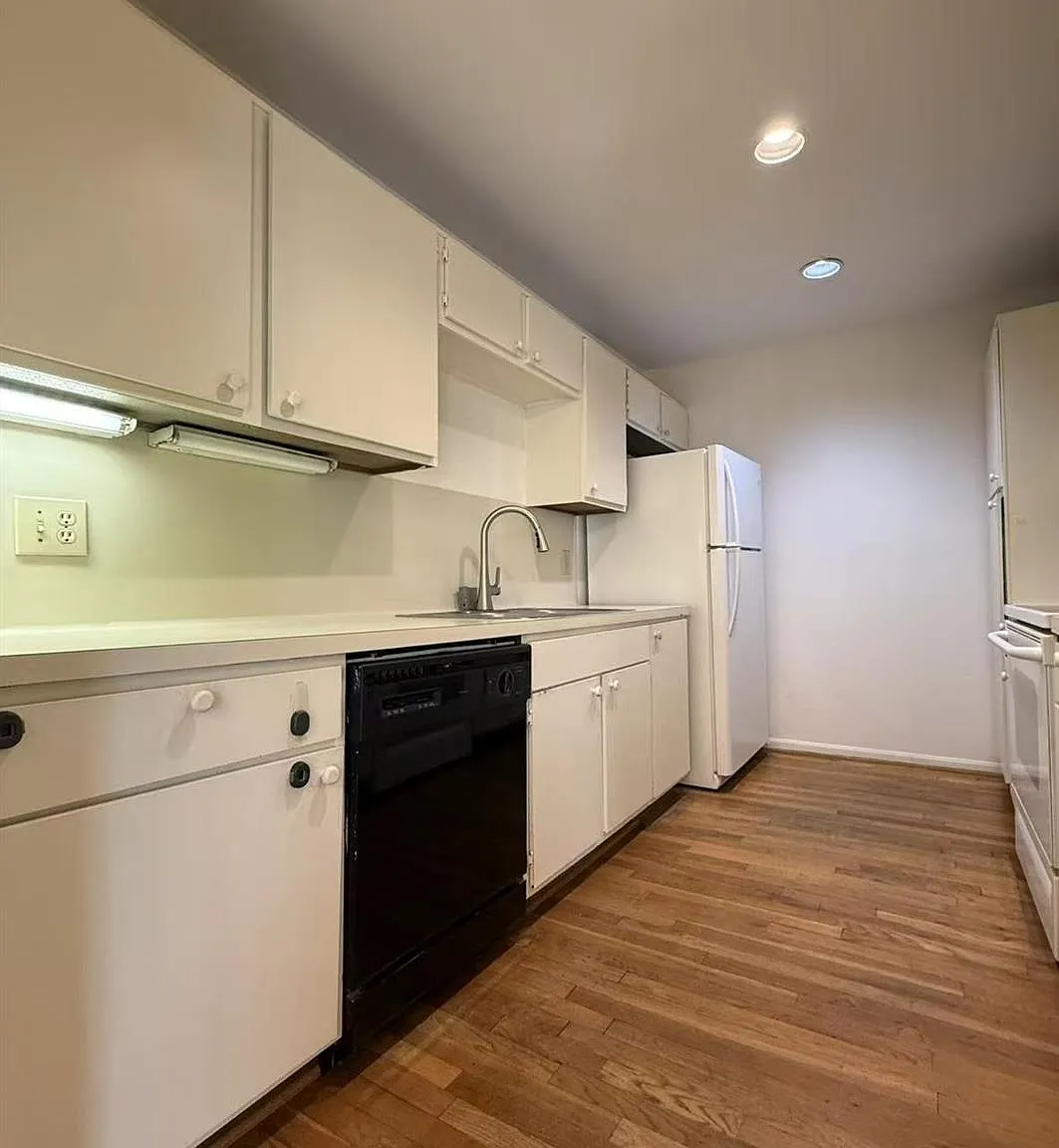 2 bed, 2.0 bath, 1250 sqft, $1,950 — Photo 4