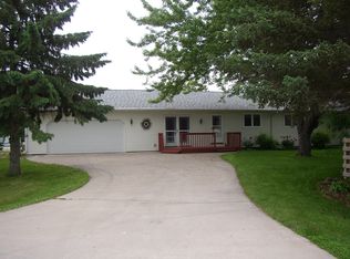 56974 404th Ave, Mazeppa, MN 55956