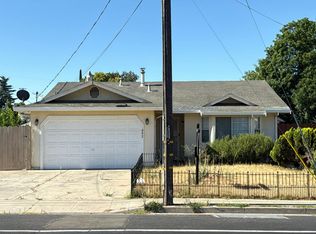 802 W Center St, Manteca, CA 95337