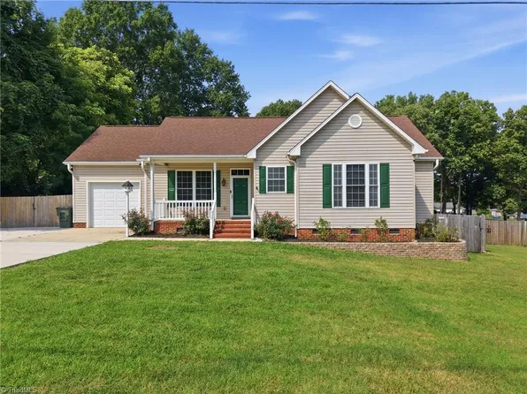 409 N Ayersville Rd, Mayodan, NC 27027
