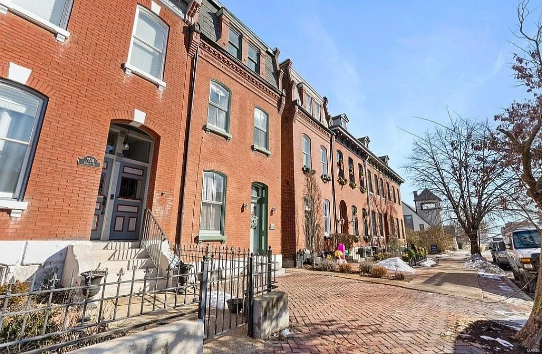 1213 Sidney St photo 1