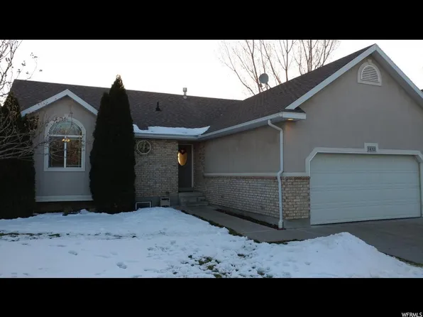 1432 S Pebblecreek Dr, Layton, UT 84041