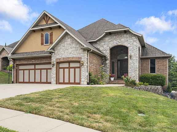 2nd image of 2956 S Ranch Drive