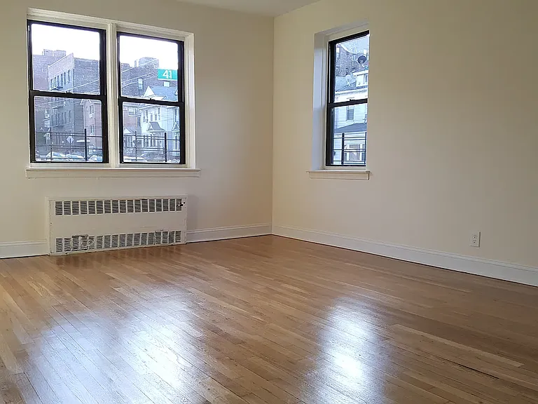 7301 41st Ave #1B — Photo 2