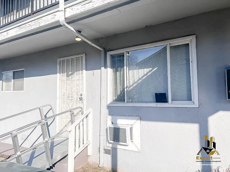 2 bed, 1.0 bath, $1,350 — Photo 1