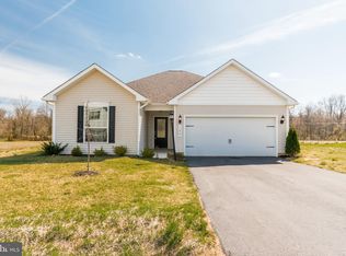 122 Rappahannock Run, Falling Waters, WV 25419