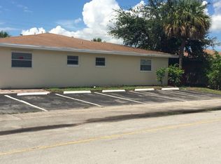 5721 NW 28th St, Lauderhill, FL 33313