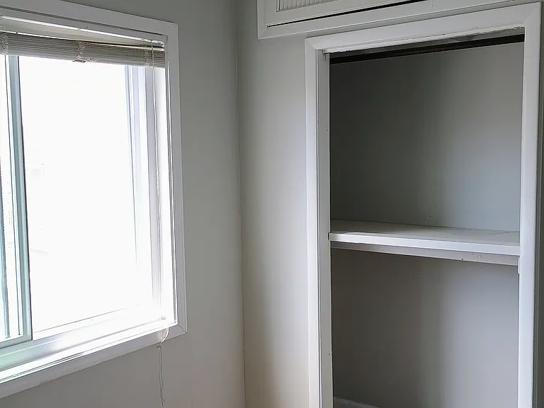7444 N Damen Ave #3 — Photo 22