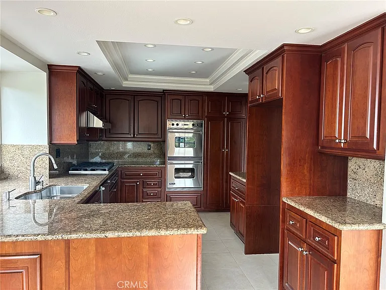 825 Hibiscus Ct — Photo 11
