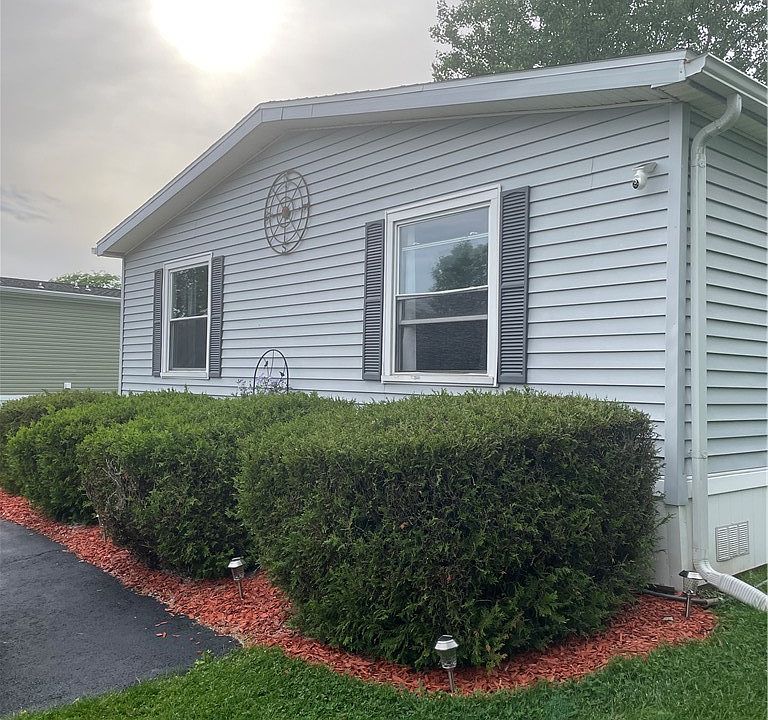 1st image of 113 Trinity Dr