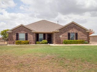 10882 Hunter Dr, Justin, TX 76247