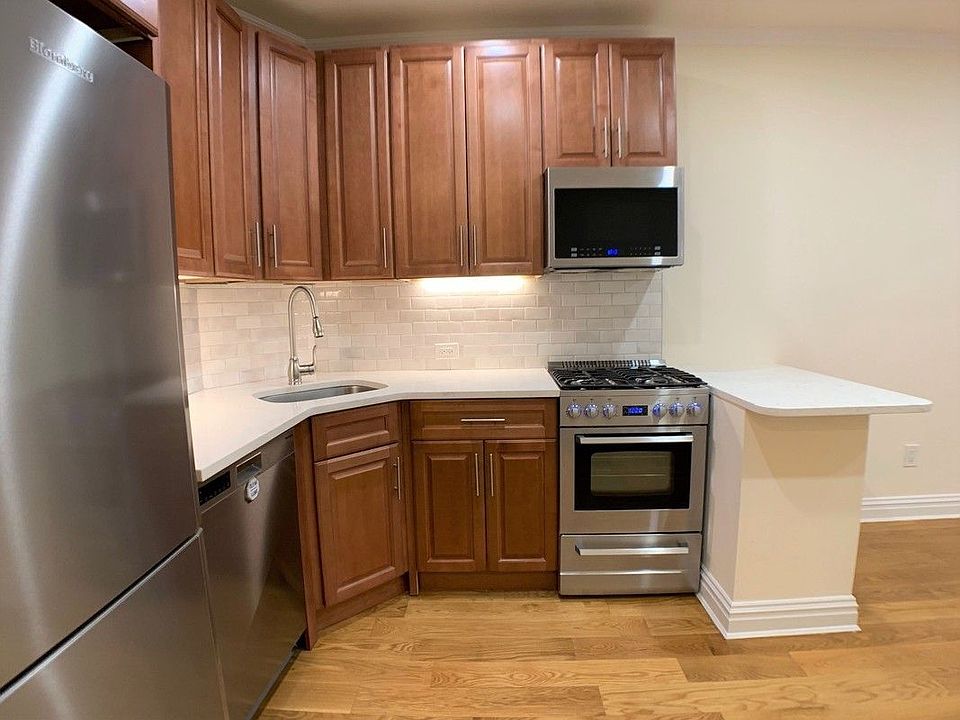 1st image of 355 W 51st St #22A