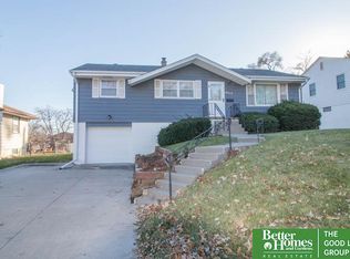 8217 Arbor St, Omaha, NE 68124