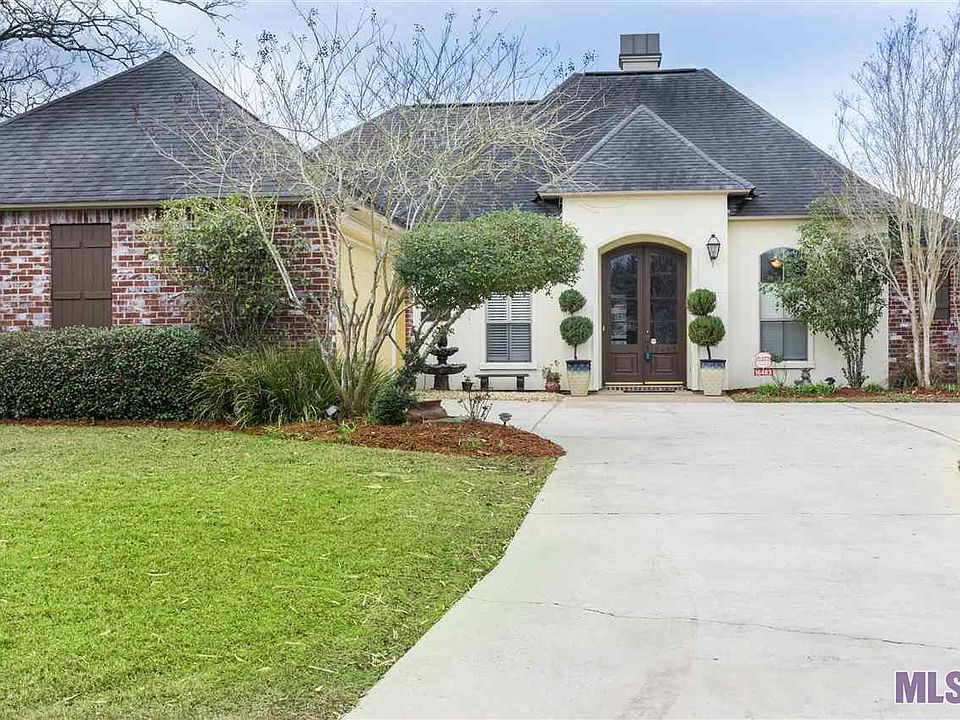 1st image of 16483 Majestic Oak Dr