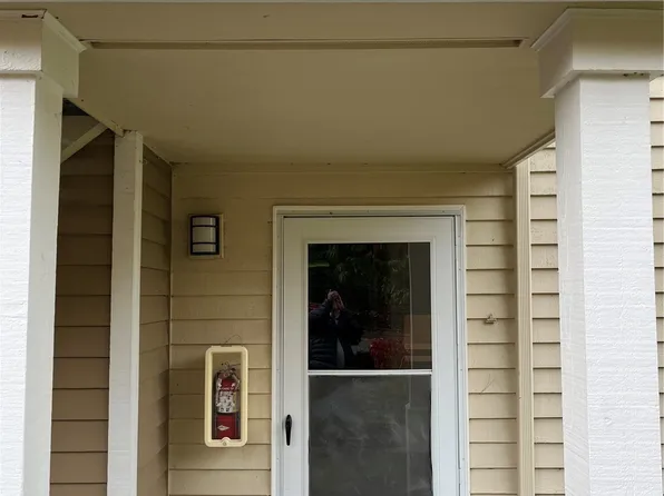 21313 52 Avenue W #H146, Mountlake Terrace, WA 98043