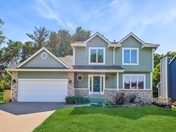 2150 NW 138th St, Clive, IA 50325