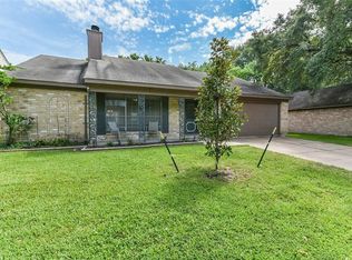 9622 Oldenburg Ln, Houston, TX 77065