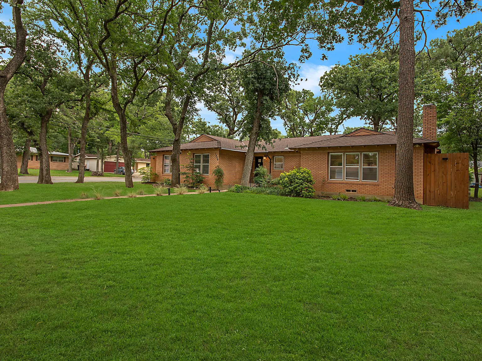 3 bed, 1582 sqft, $2,550 — Photo 3