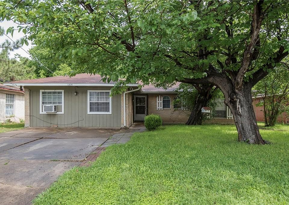 1st image of 1214 Lakeview Dr