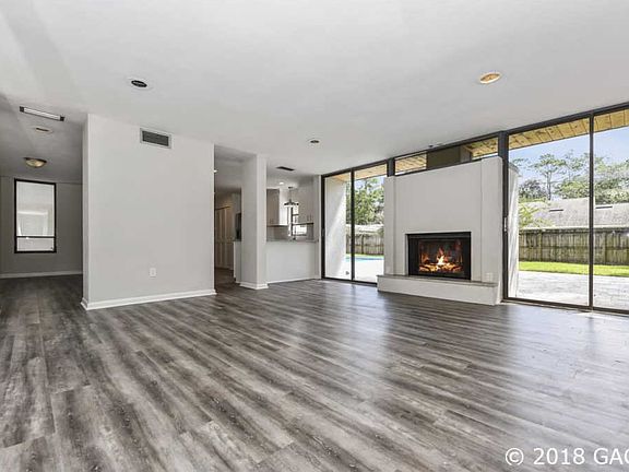 3rd image of 1419 NW 48th Ter