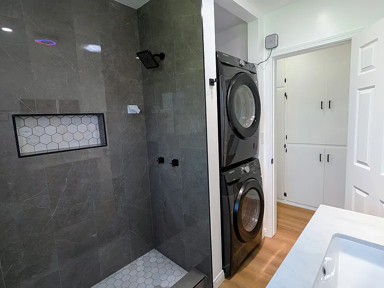 5052 Baldwin Park Blvd — Photo 7
