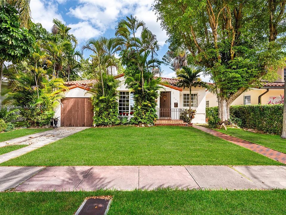 1st image of 541 Giralda Ave