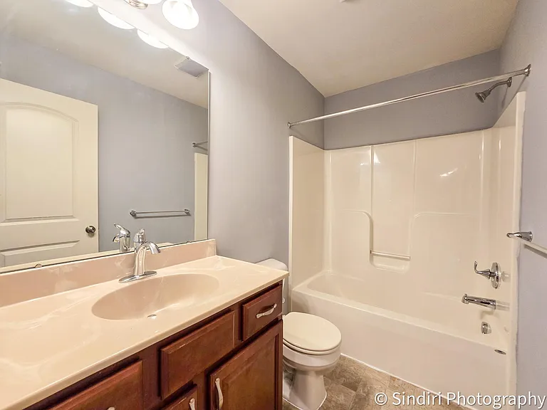 6419 Creekbend Dr — Photo 14