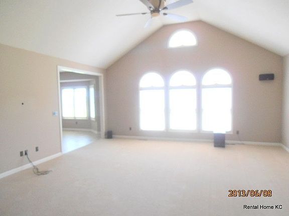 3rd image of 21773 Bur Oak Cir