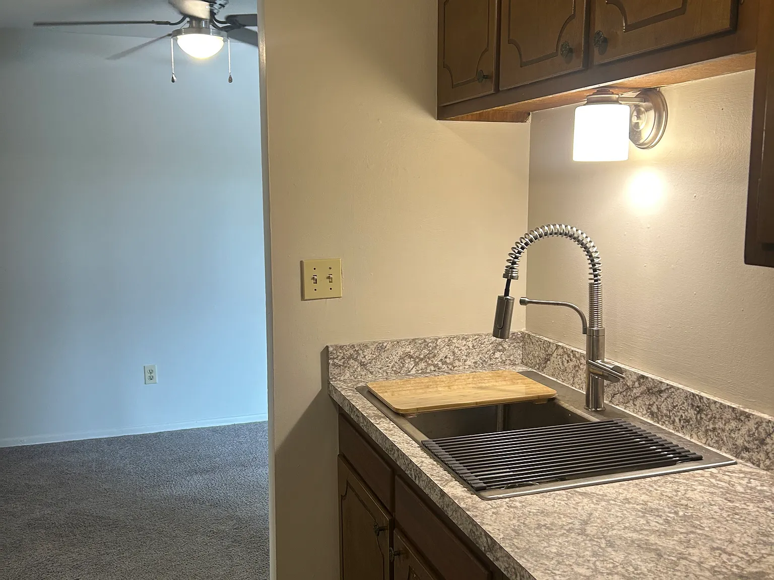 2 bed, $1,200 — Photo 3