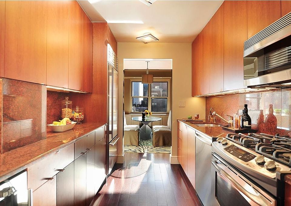 2nd image of 415 E 52nd St #16BCC